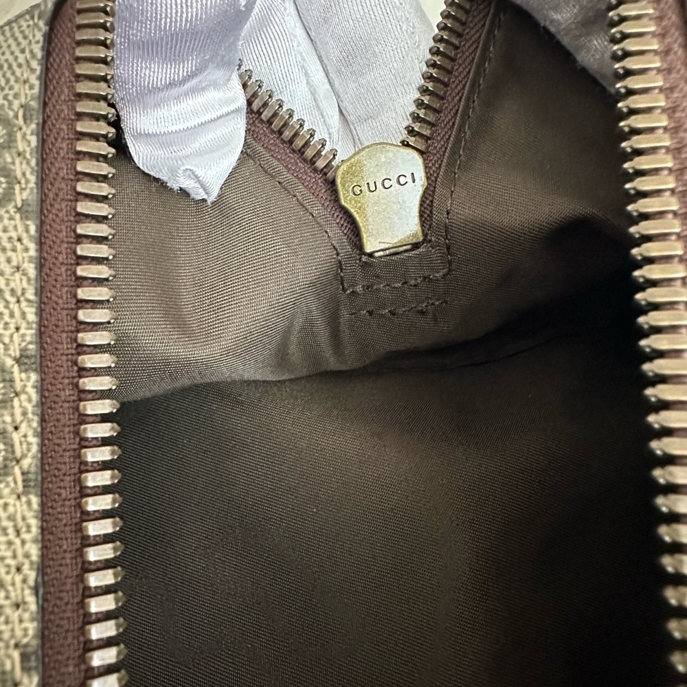 Auth GG Shelly Pouch - Picture 13 of 17